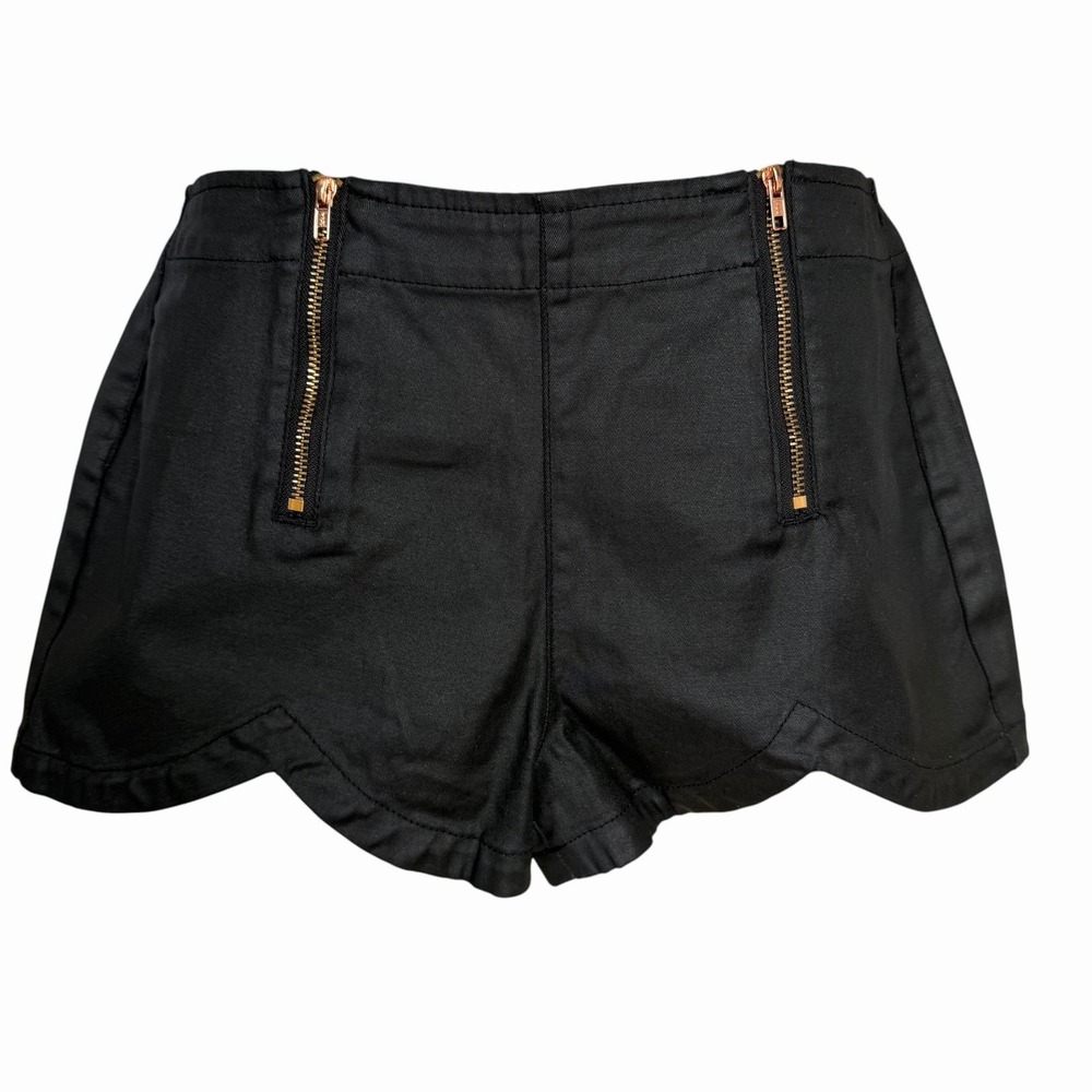 MINKPINK Black Wax‎ Coated Shorts SMALL Scalloped Hem Zippers Goth Edgy